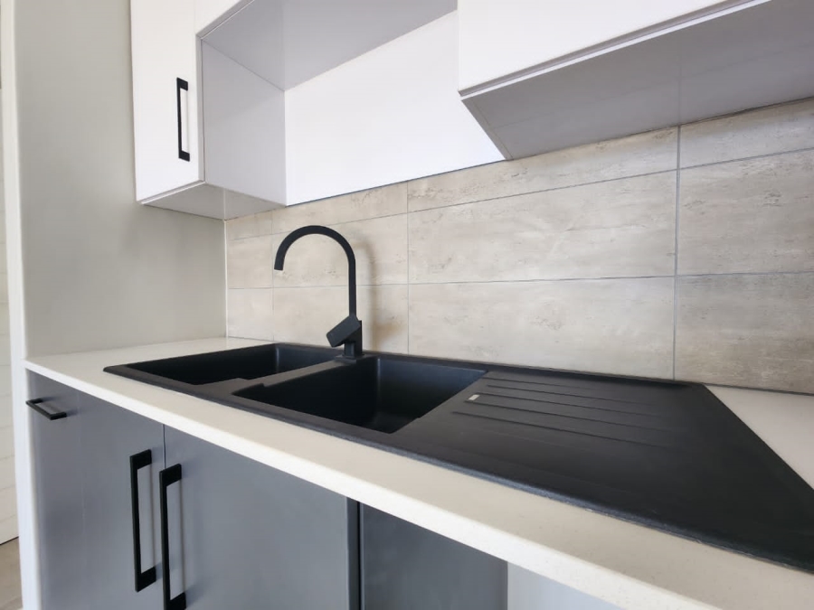 2 Bedroom Property for Sale in Summerstrand Eastern Cape